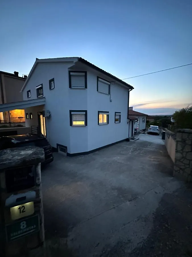 Apartment Stinjan Pula