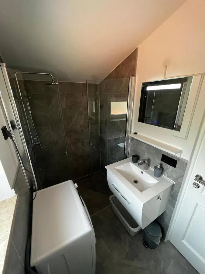 Apartment Stinjan Пула