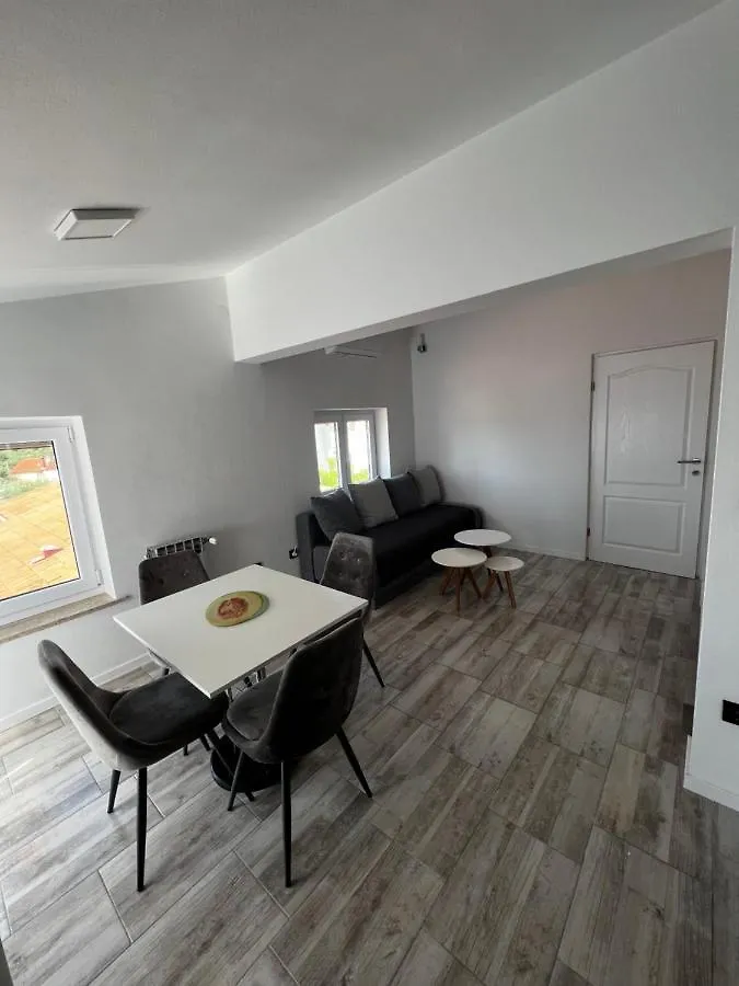 Apartment Stinjan Пула